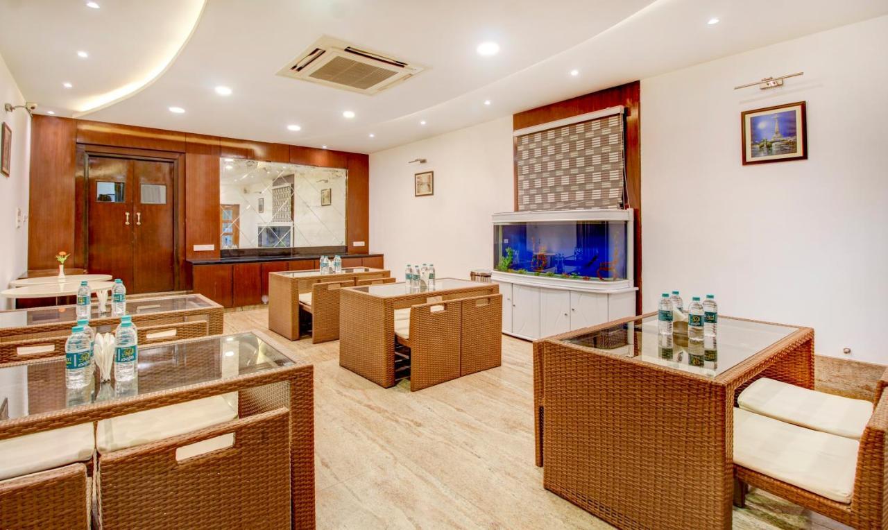 העיר בנגלור Treebo The Sai Leela Suites R T Nagar מראה חיצוני תמונה