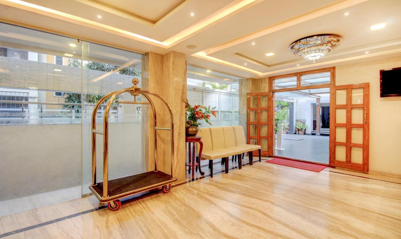 העיר בנגלור Treebo The Sai Leela Suites R T Nagar מראה חיצוני תמונה