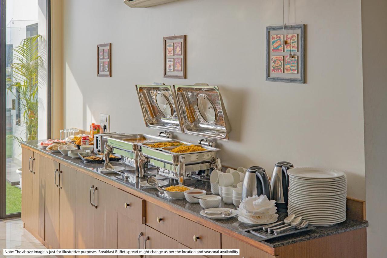 העיר בנגלור Treebo The Sai Leela Suites R T Nagar מראה חיצוני תמונה