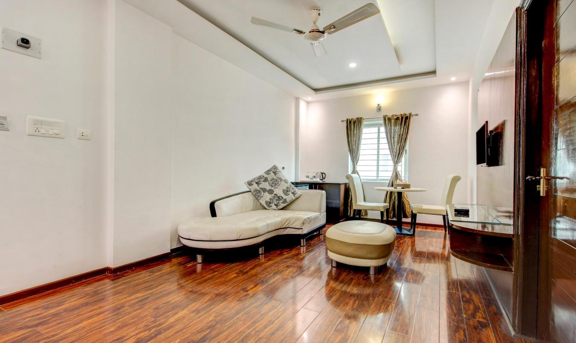 העיר בנגלור Treebo The Sai Leela Suites R T Nagar מראה חיצוני תמונה